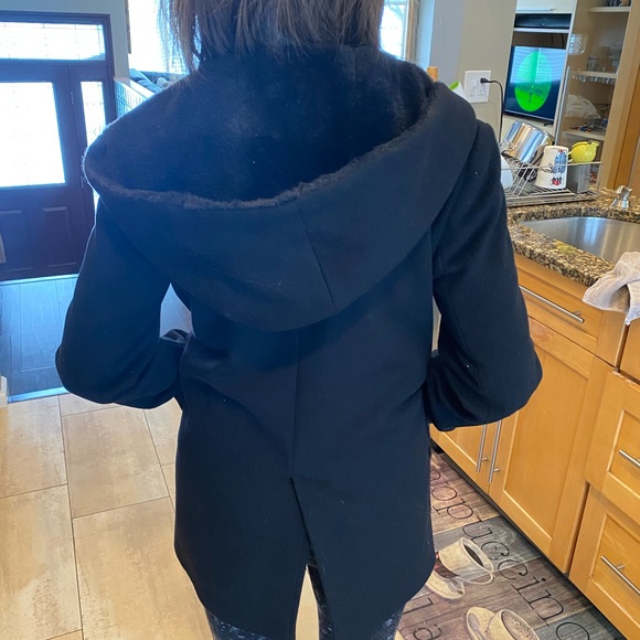 Cinzia Ricca Short black wool/cashmere blend short hooded coat - Picture 2 of 9